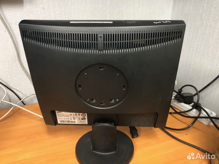 Монитор Samsung 17