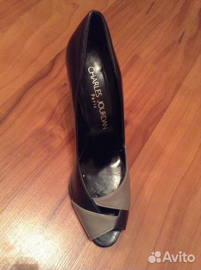 Новые туфли Charles Jourdan