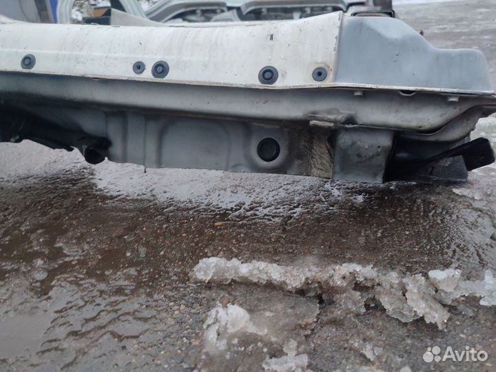Порог кузова Toyota Land Cruiser 100