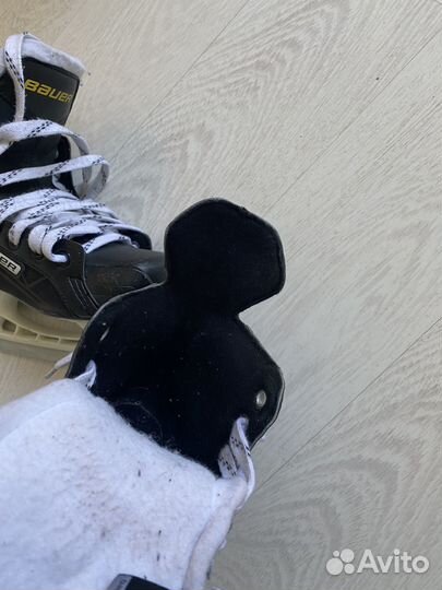 Хоккейные коньки bauer