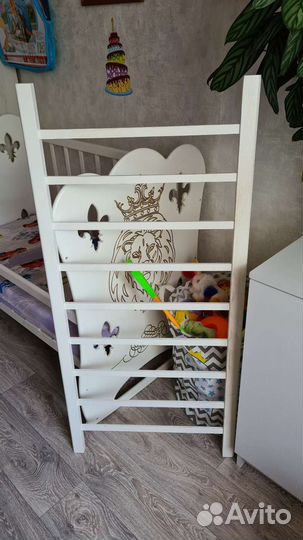 Детская кроватка-качалка