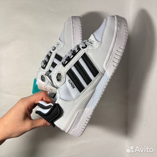 Кроссовки BAD bunny adidas forum powerphase benito