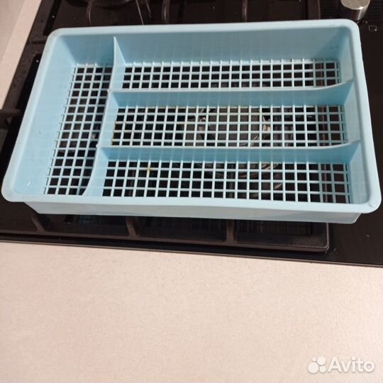 Лоток для ложек, Держатель молочных пакетов и др