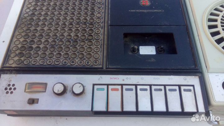 Магнитофон Электроника 323 и 302-1