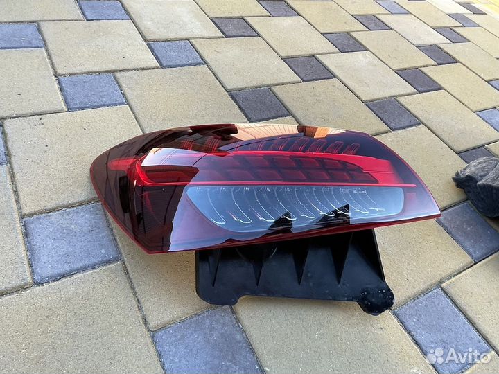 Фонарь задний левый mercedes w213