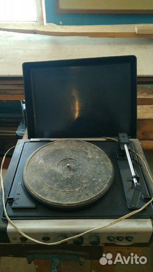 Проигрыватель винила