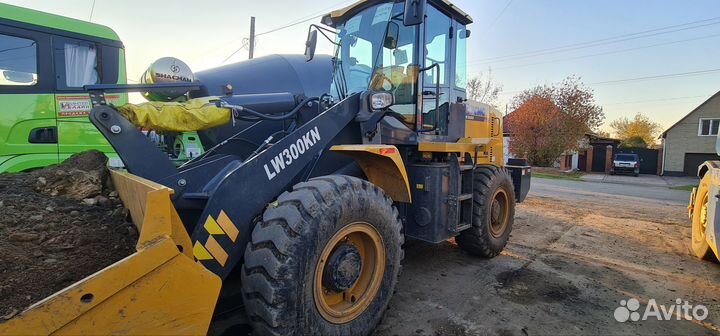 Погрузчик фронтальный