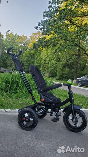 Детский велосипед с ручкой
