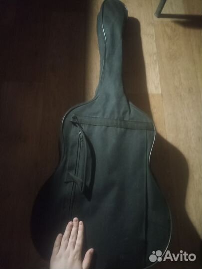 С Р О Ч Н О Акустическая гитара