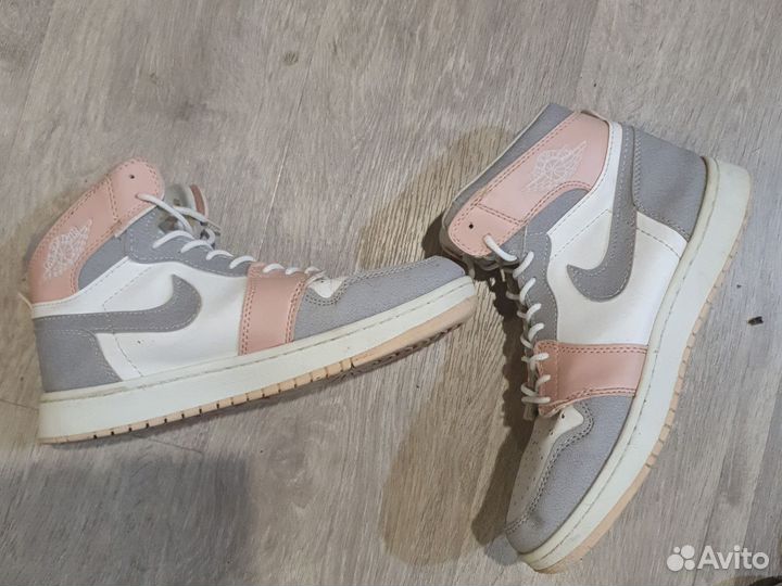 Кроссовки пакетом 38-39