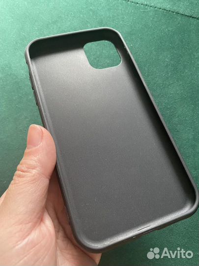 Чехол на iPhone 11 чёрный
