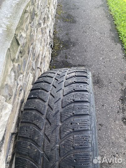 Bridgestone Ice Cruiser 5000 275/65 R17 115T