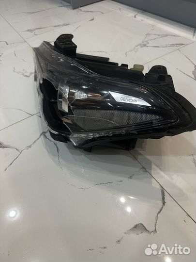Фара передняя левая Genesis G 70