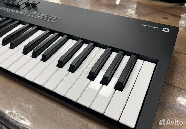 Midi-клавиатура Novation Launchkey 61 MK3