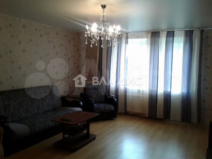 3-к. квартира, 100 м², 5/10 эт.