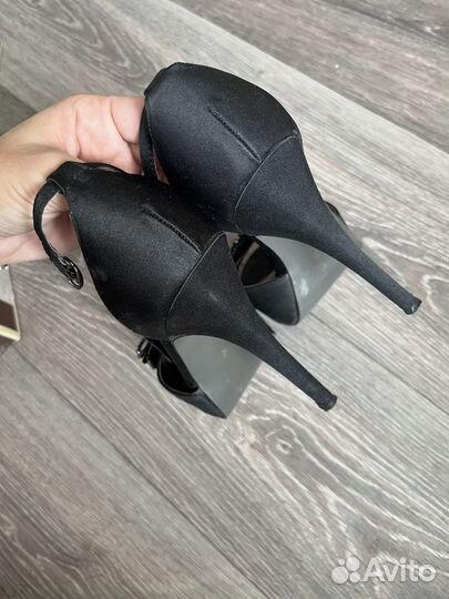 Босоножки женские 39 размер