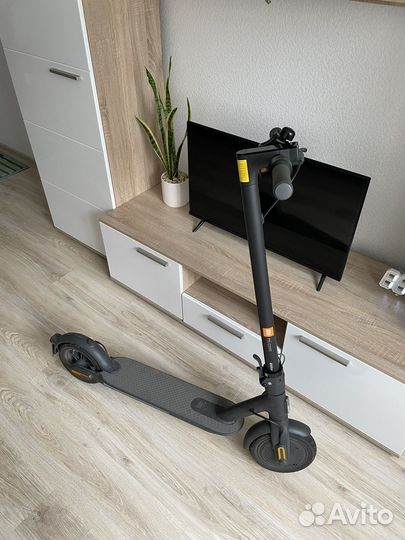 Электросамокат Xiaomi Mi Essential