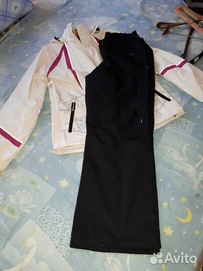 Женский костюм