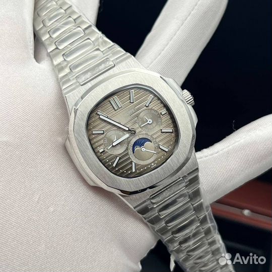 Наручные часы patek philippe nautilus