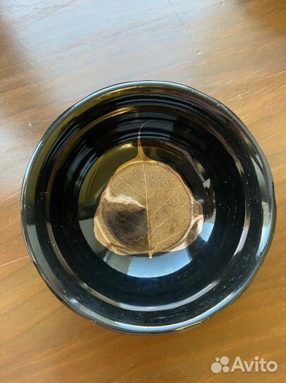 Пиала с золотым листом