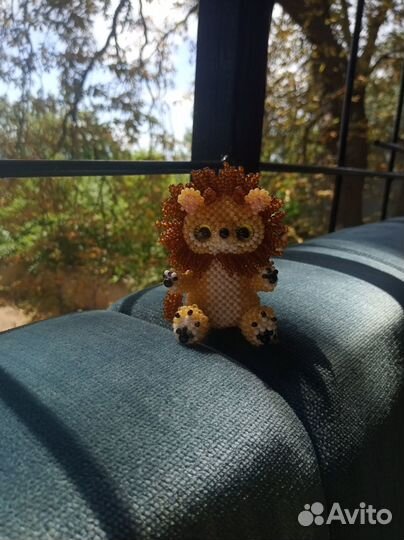 Игрушки амигуруми из бисера лев