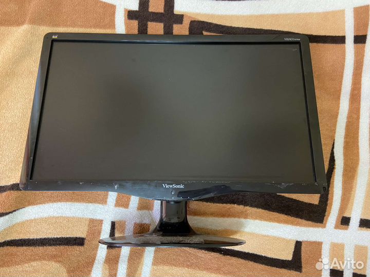 Монитор 24 дюйма