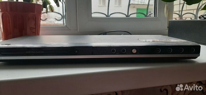 Видеомагнитофон