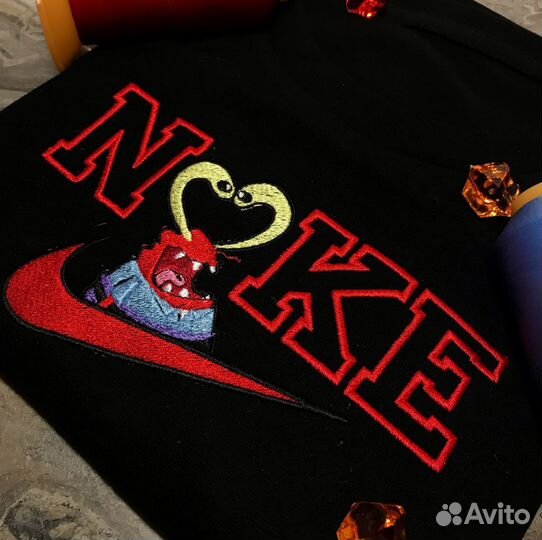 Вышивка на одежде / нашивки / метрика и другое