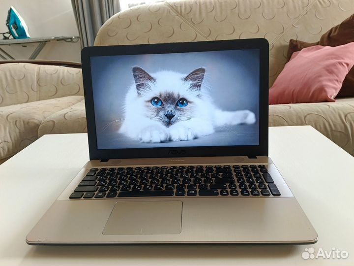 Ноутбук asus R541U / Intel Core i3 / 6 GB / 1 TB