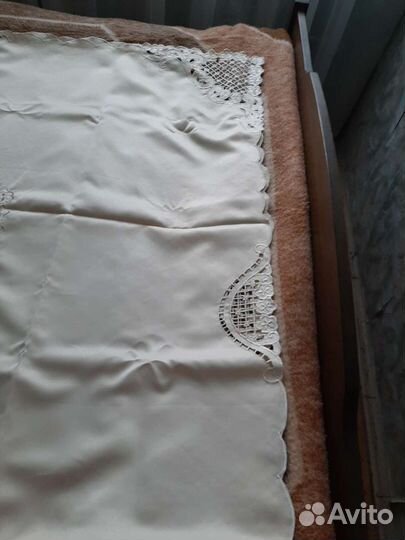 Скатерть на праздничный стол