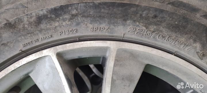 Bridgestone Blizzak Ice 225/65 R17