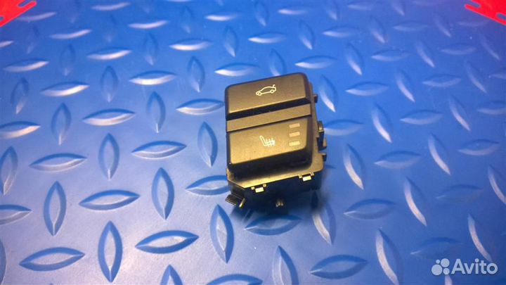 Кнопка обогрева сидений BMW 5-серия E60/E61