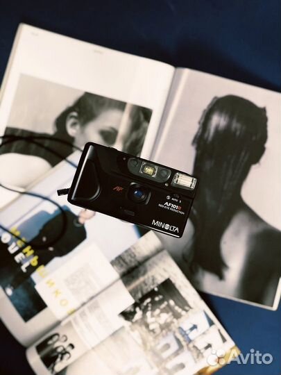 Пленочный фотоаппарат Minolta AF101R