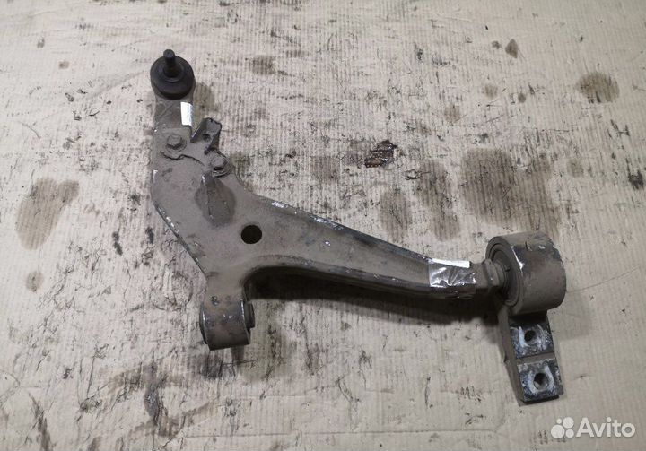 Рычаг правый nissan x-trail nt30