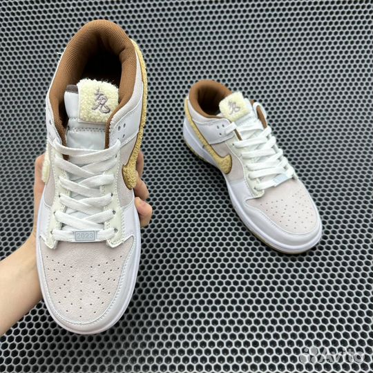 Кроссовки Nike Dunk Low 'Year of the Rabbit