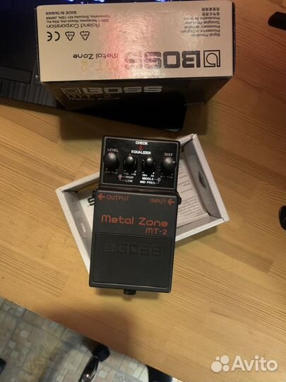 Гитарная педаль Boss Metal Zone