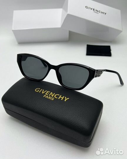 Солнцезащитные очки женские Givenchy