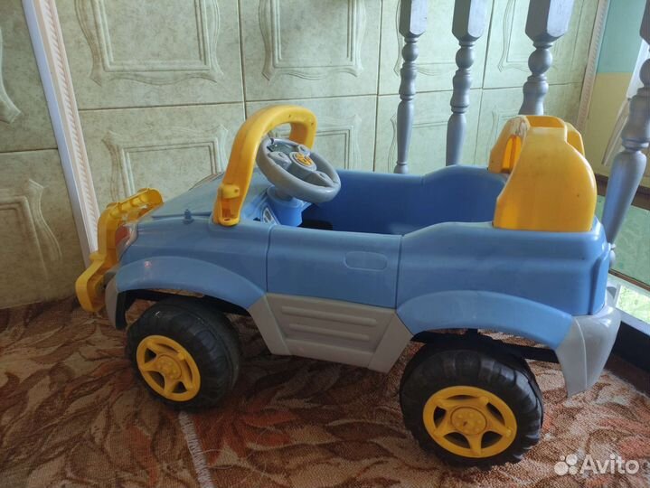 Детский электромобиль