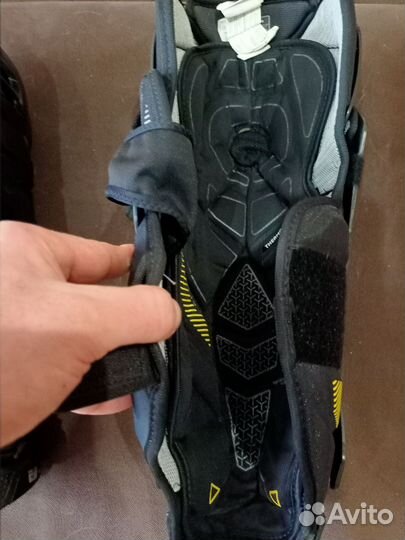 Щитки хоккейные Bauer supreme m5 pro sr16