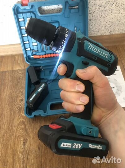 Шуруповерт makita 26в + в подарок 2блока