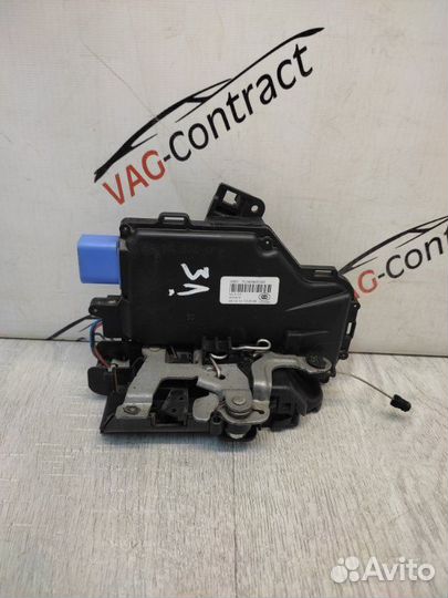 Замок боковой двери задний левый Skoda Octavia A5