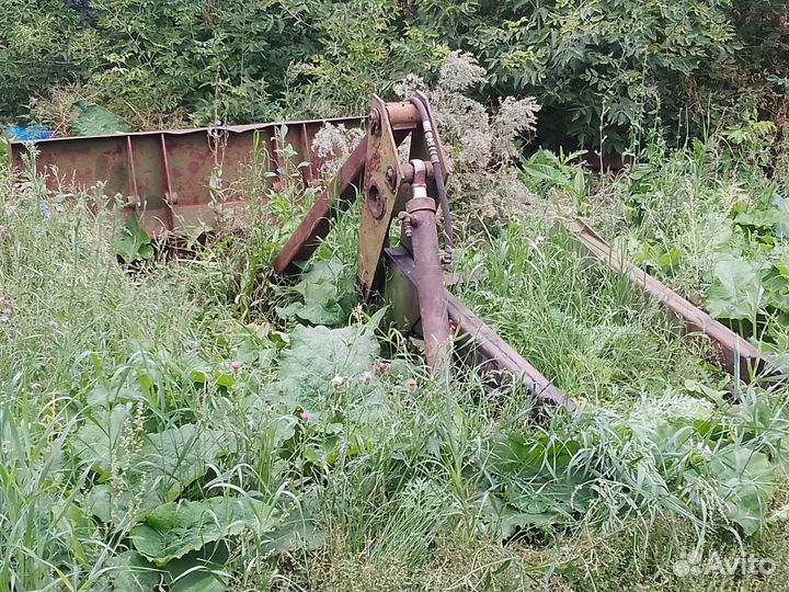 Кун сарэкс с ковшом