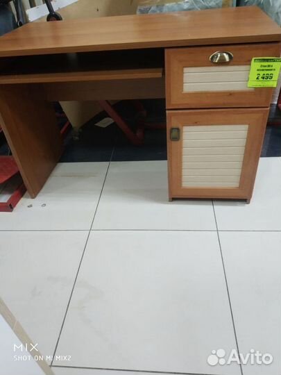 Б 5 Столы офисные, компьютерные, письменные