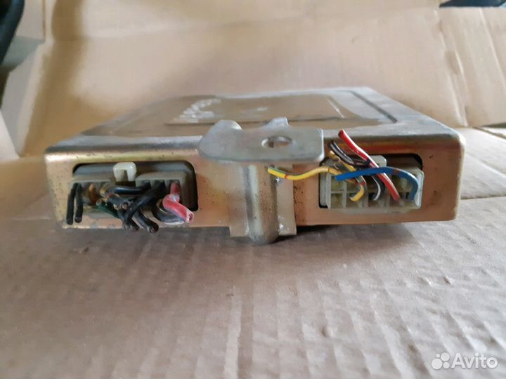 Блок управления двигателем Митцубиси Паджеро 2.6