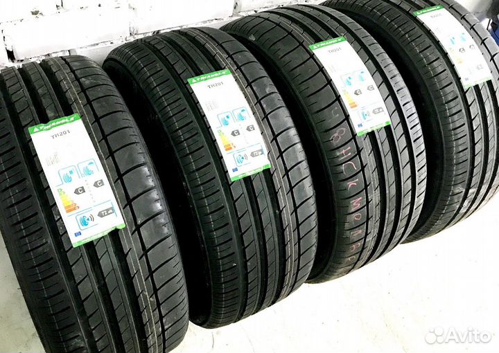 Triangle TH201 Sportex 245/40 R18 и 265/35 R18 97Z