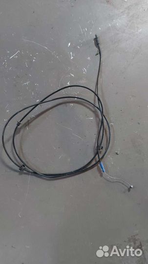 Трос капота на Toyota Mark X