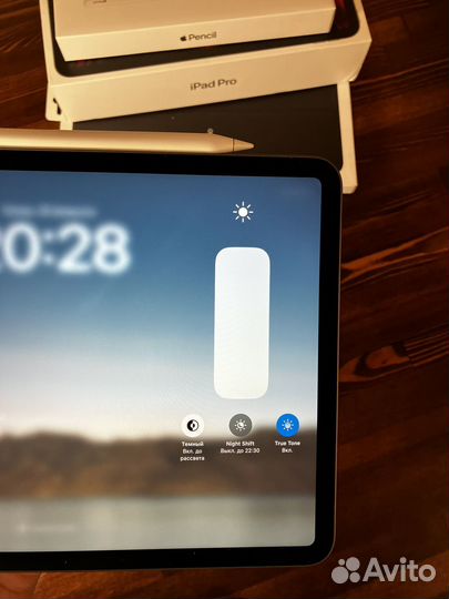 iPad Pro 11' M1 256GB + Apple SMART Folio