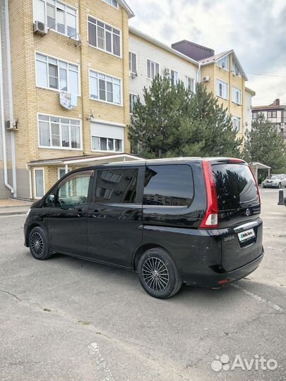 Nissan Serena 2.0 CVT, 2006, 235 000 км