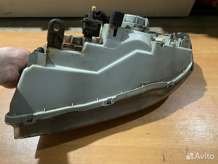 Фара передняя правая кия spectra