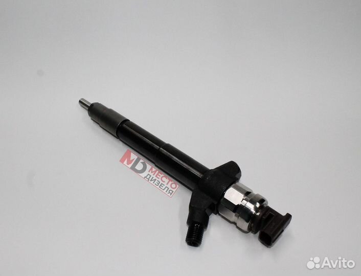Форсунка топливная Denso 1465A054